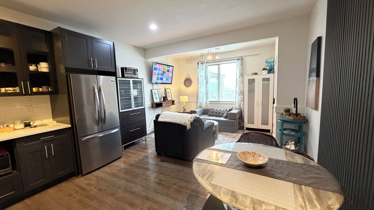 Photo of Livingroom in Foothills