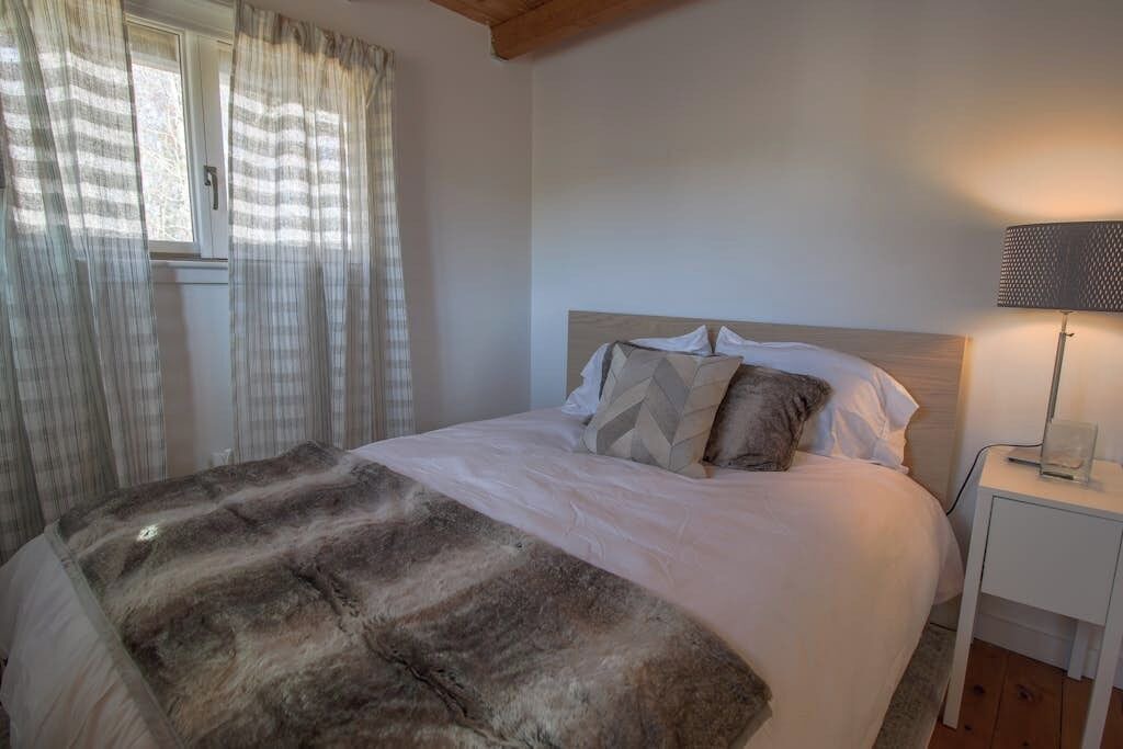 Photo of Bedroom in Waldoboro