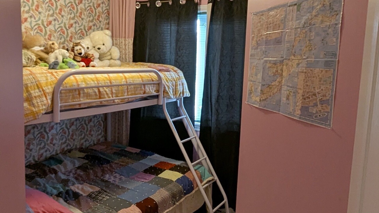 Photo of Bedroom in Port Dufferin