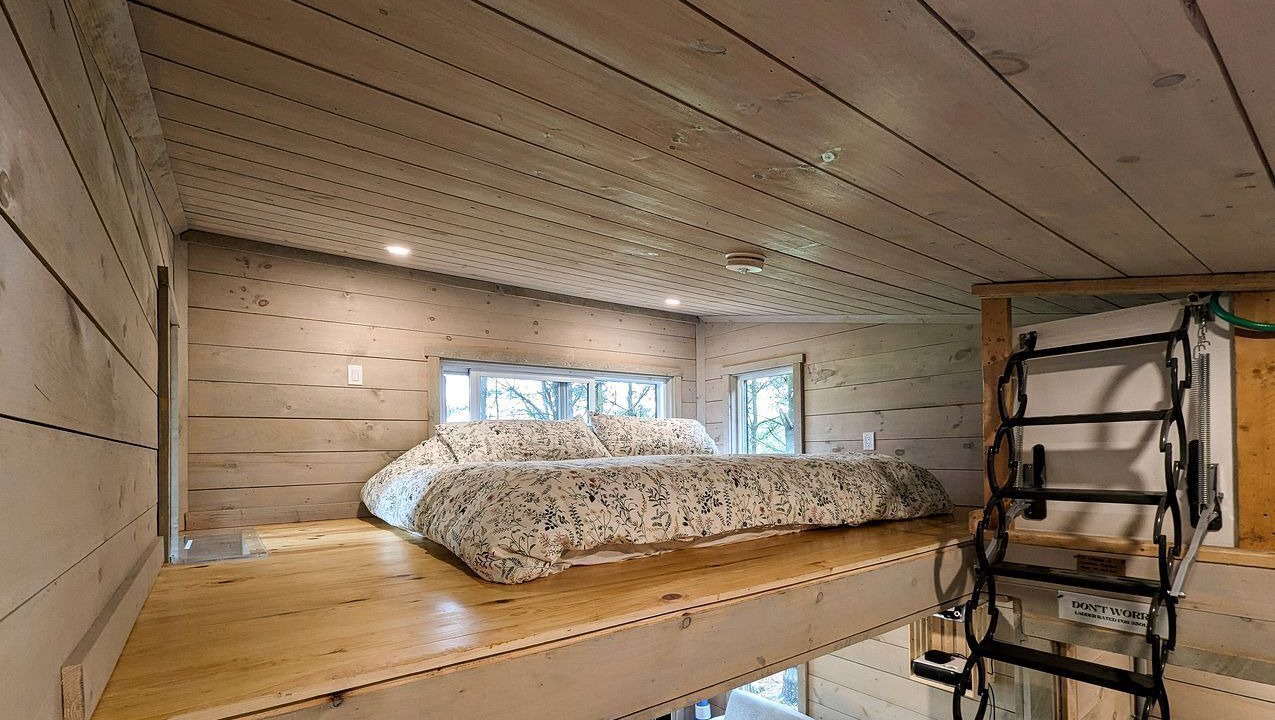 Photo of Bedroom in Desboro