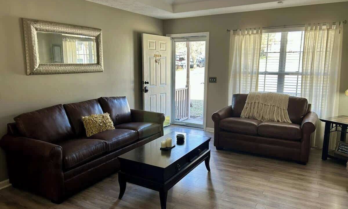 Photo of Livingroom in Mount Juliet