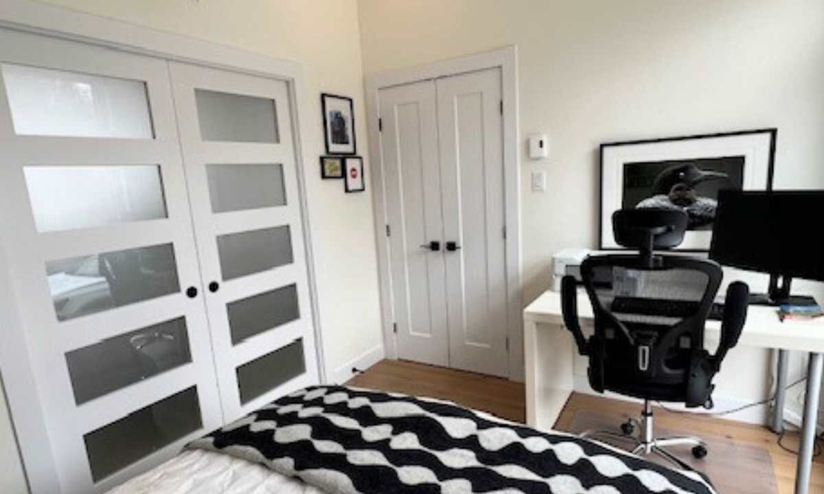 Photo of Bedroom in Blue Sea