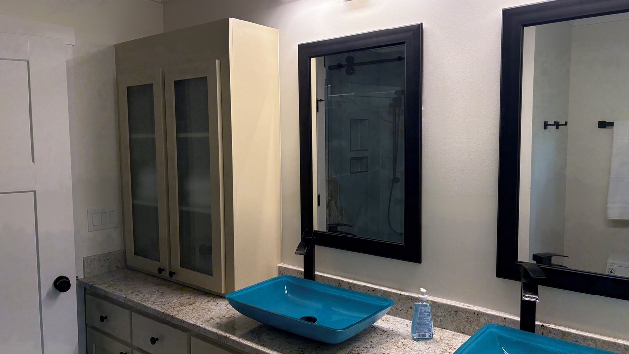 Photo of Bathroom in Huntcliff