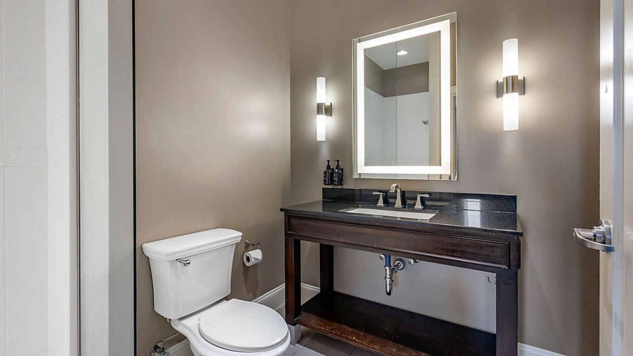 Photo of Bathroom in Downtown Nashville