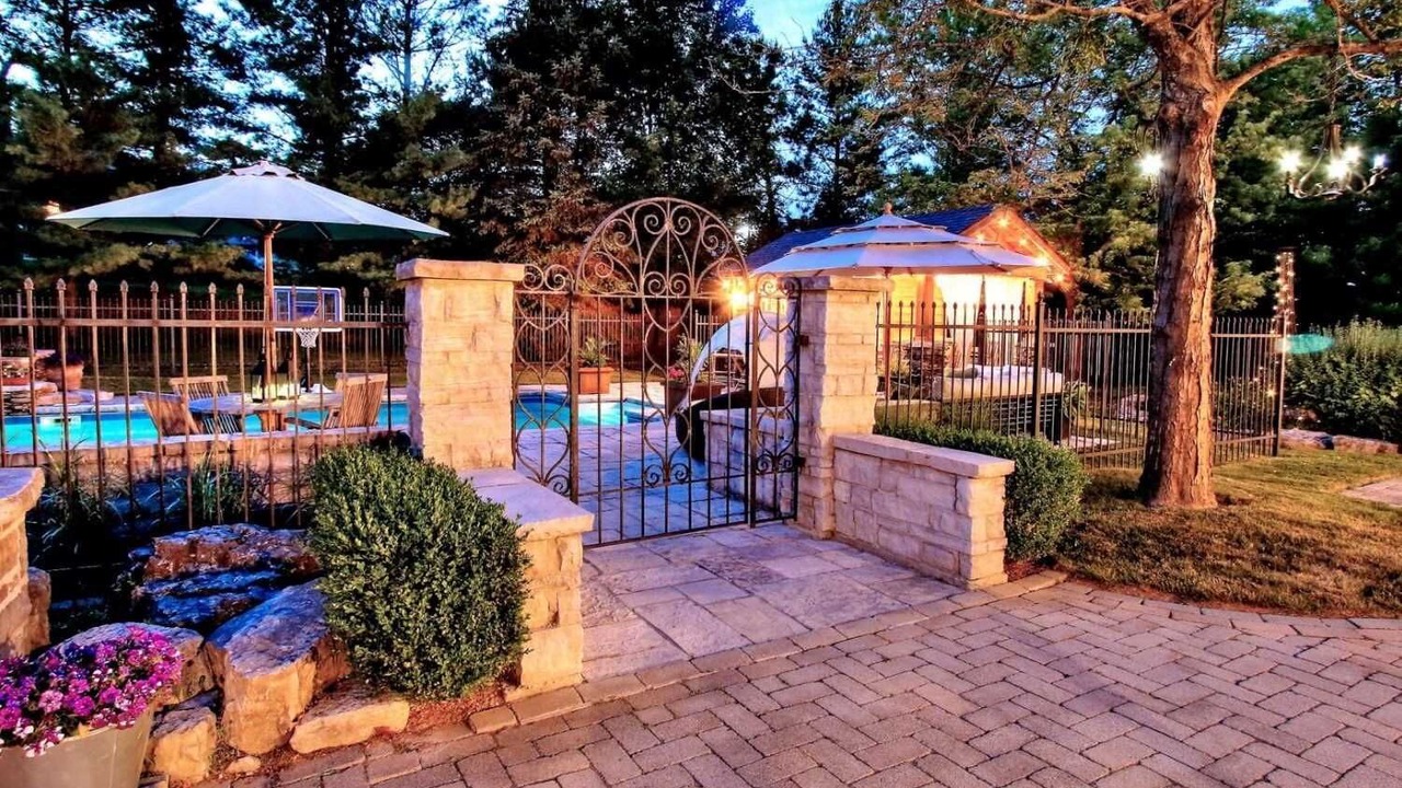 Photo of Outdoor in Richmond Hill