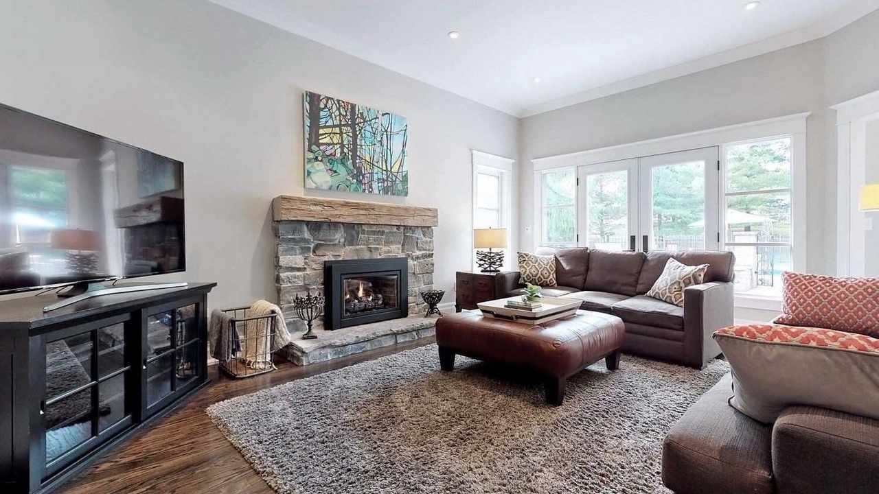 Photo of Livingroom in Richmond Hill