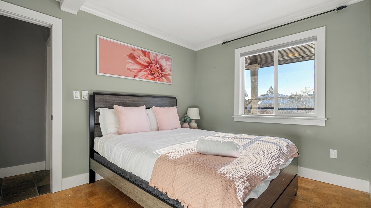 Photo of Bedroom in Northwest Calgary