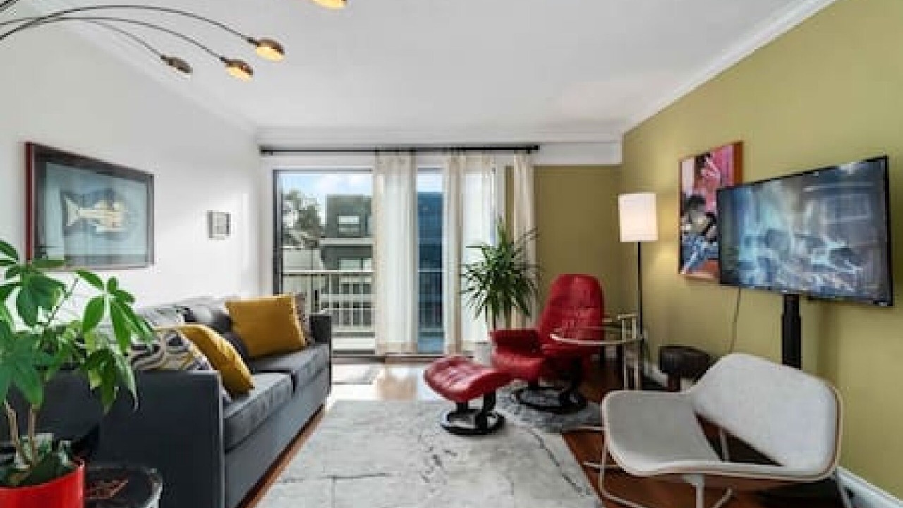 Photo of Livingroom in Kitsilano