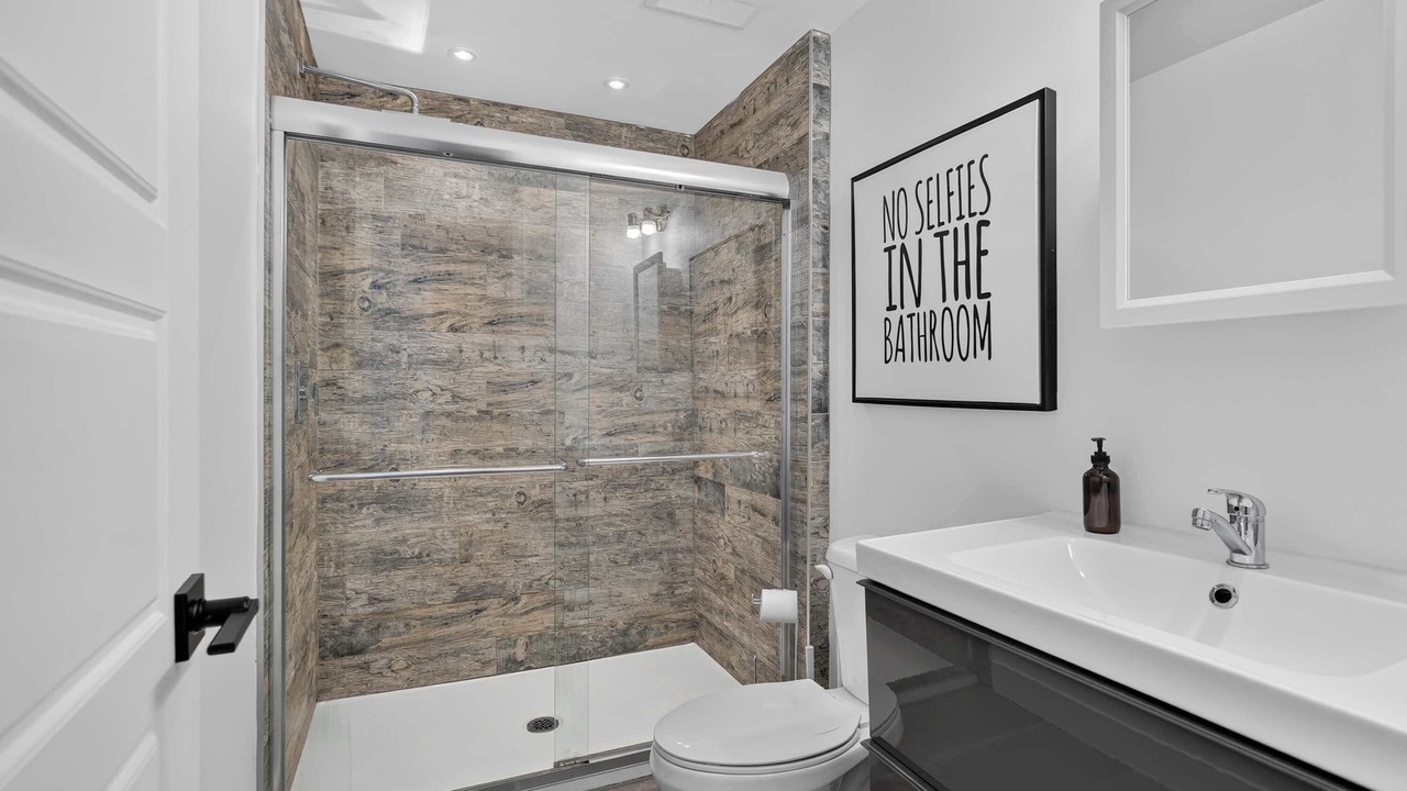 Photo of Bathroom in Sainte-Emelie-de-L'Energie
