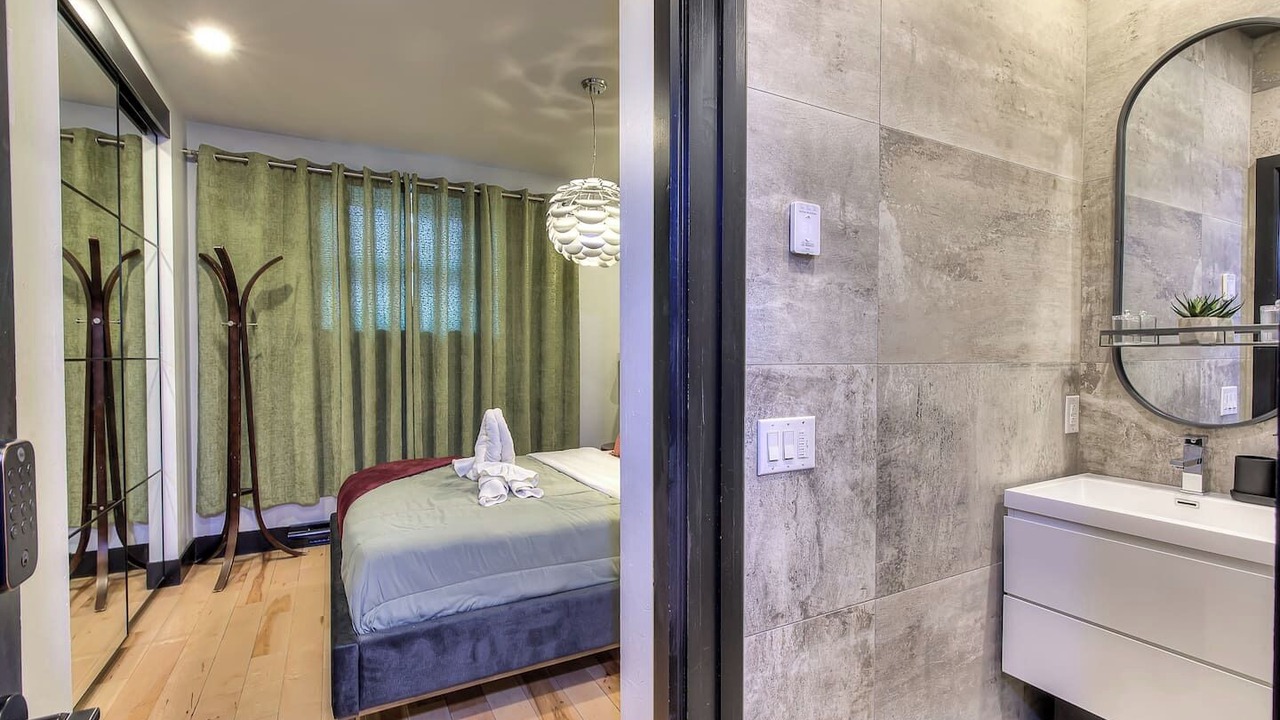 Photo of Bedroom in De Lorimier