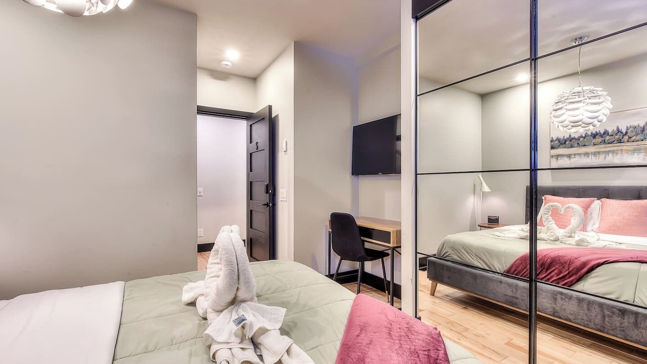 Photo of Bedroom in De Lorimier