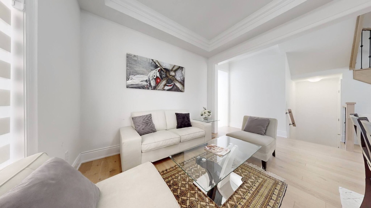 Photo of Livingroom in Caledon