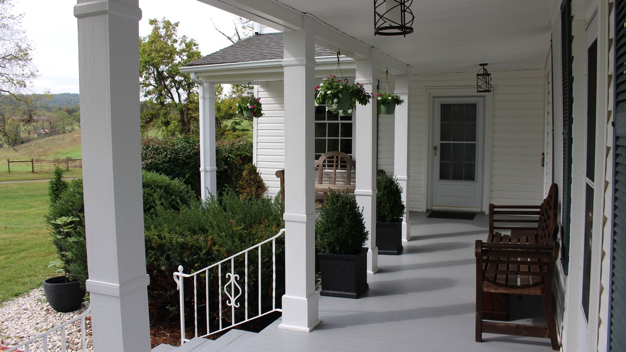 Photo of Patio Balcony in Hethwood - Prices Fork