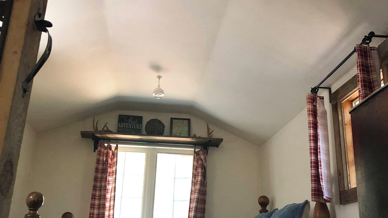 Photo of Bedroom in Arden