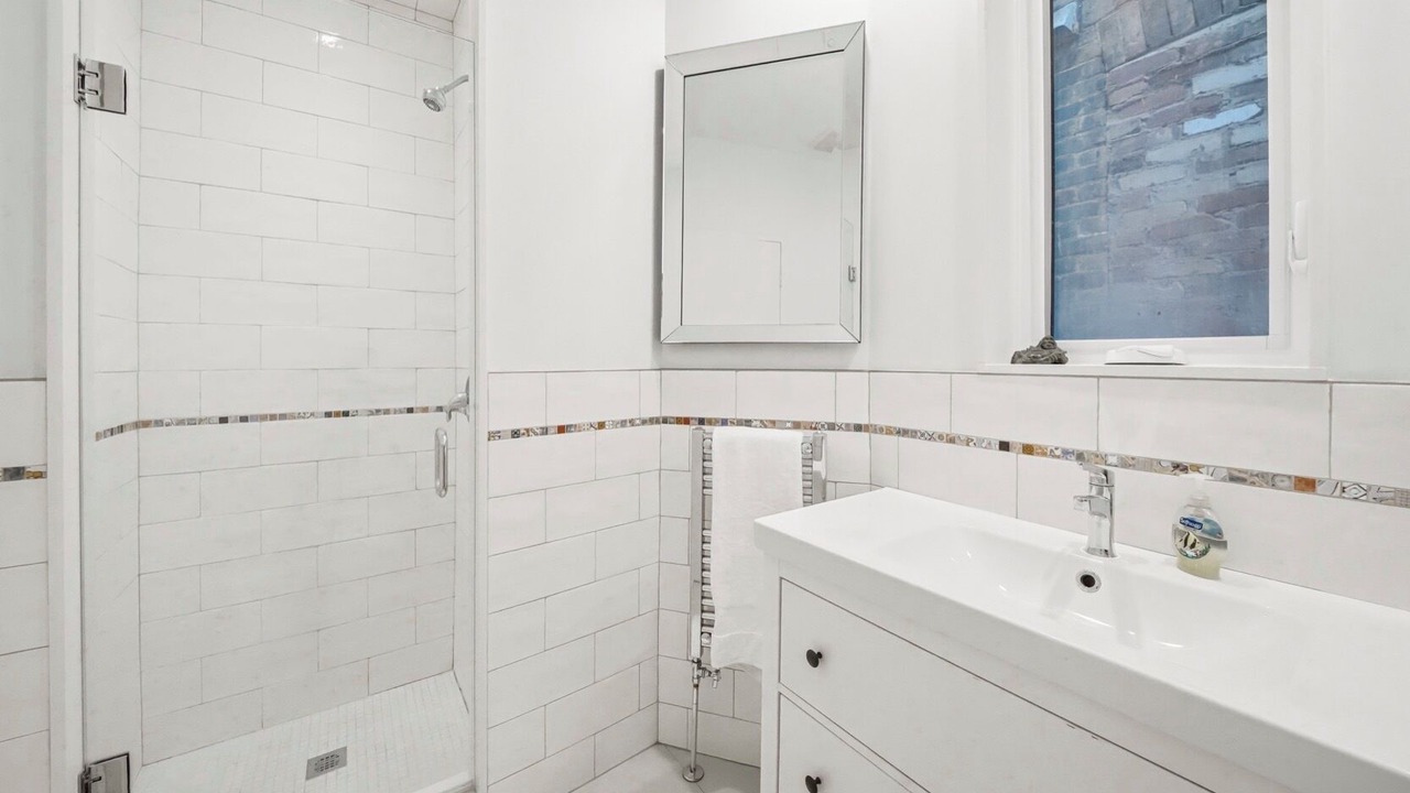 Photo of Bathroom in Garden District