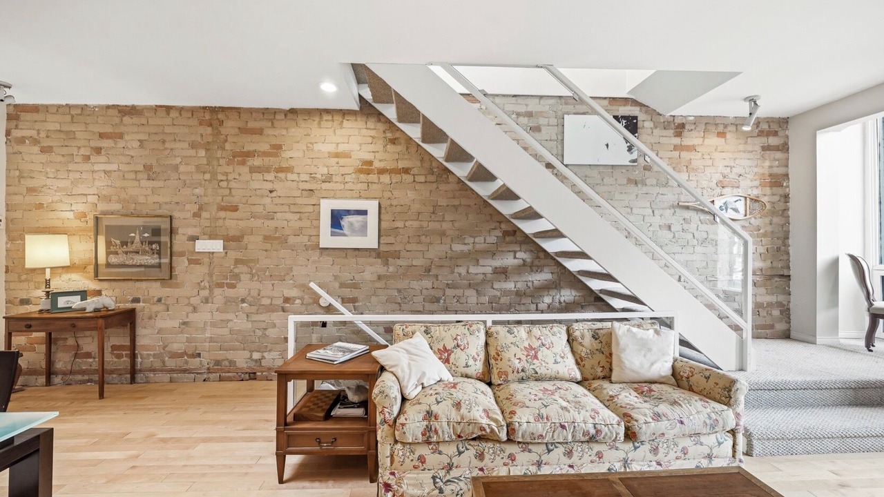 Photo of Livingroom in Garden District