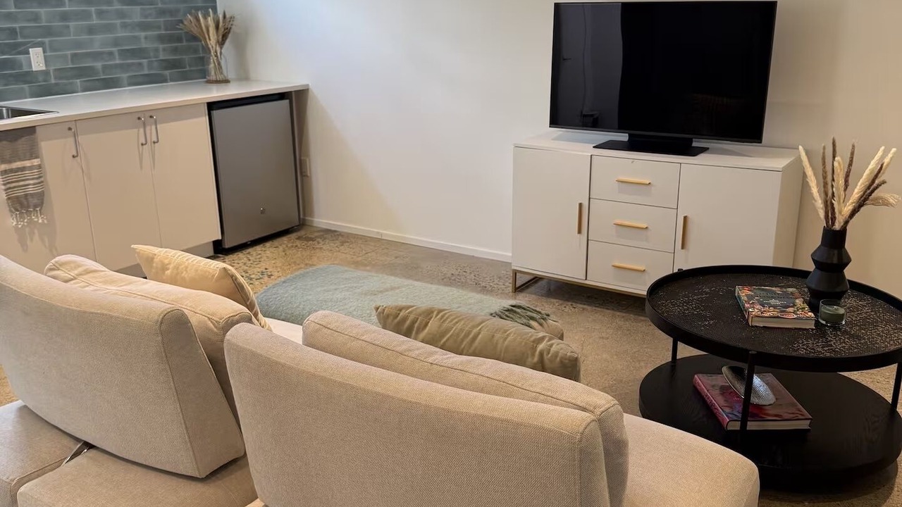 Photo of Livingroom in Keelesdale - Eglinton West