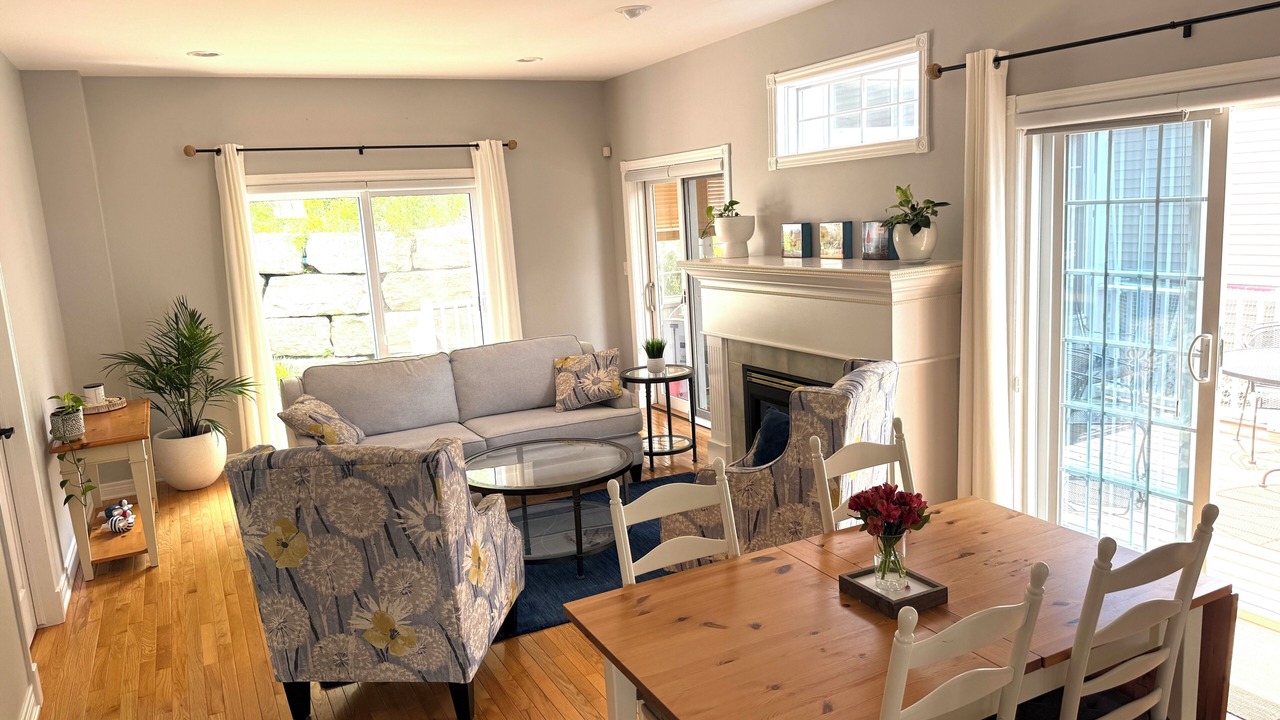 Photo of Livingroom in Crystal Beach
