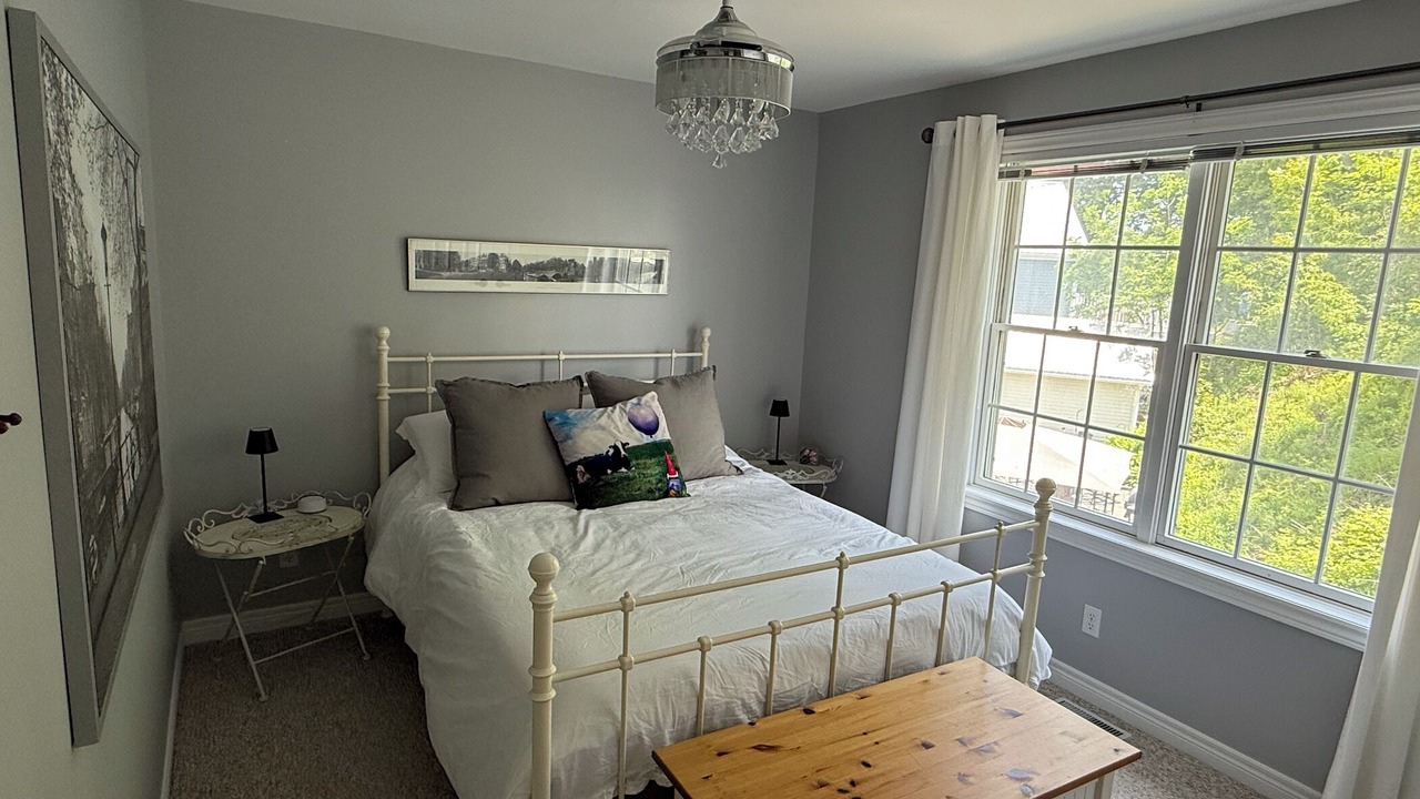 Photo of Bedroom in Crystal Beach