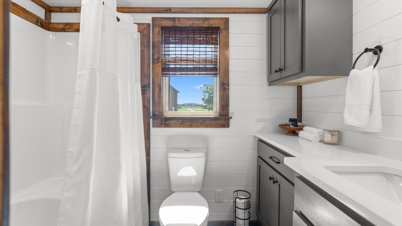 Photo of Bathroom in Shelbyville