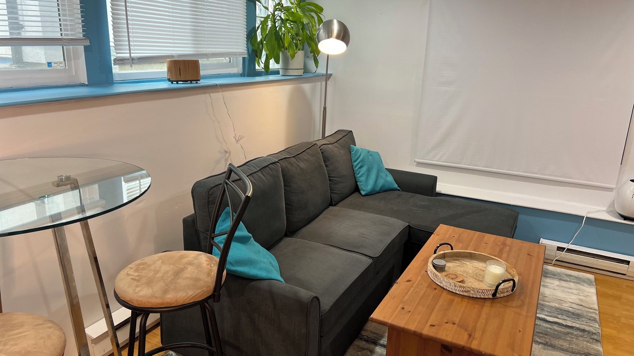 Photo of Livingroom in Burnaby