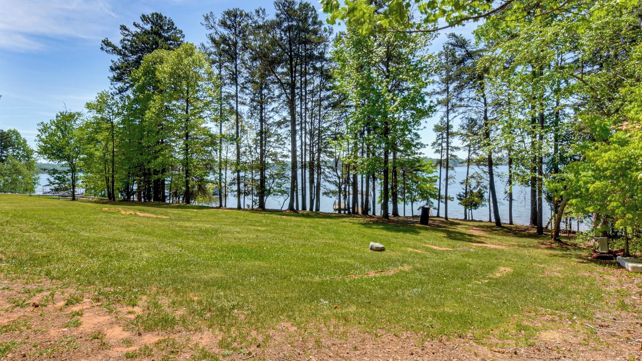 Photo of Outdoor in Seneca