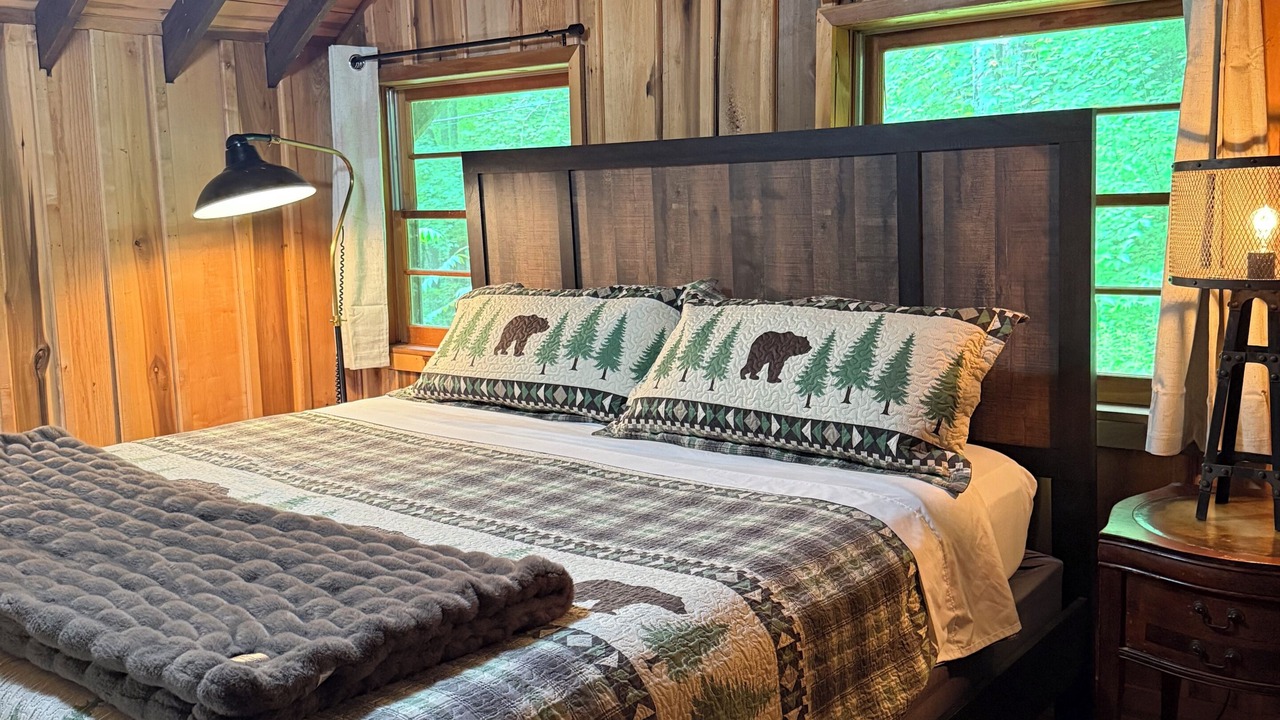 Photo of Bedroom in Cattail Creek