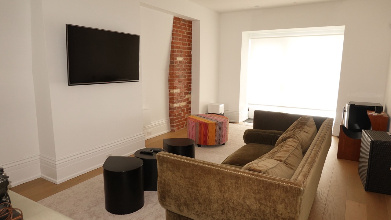 Photo of Livingroom in Little Portugal