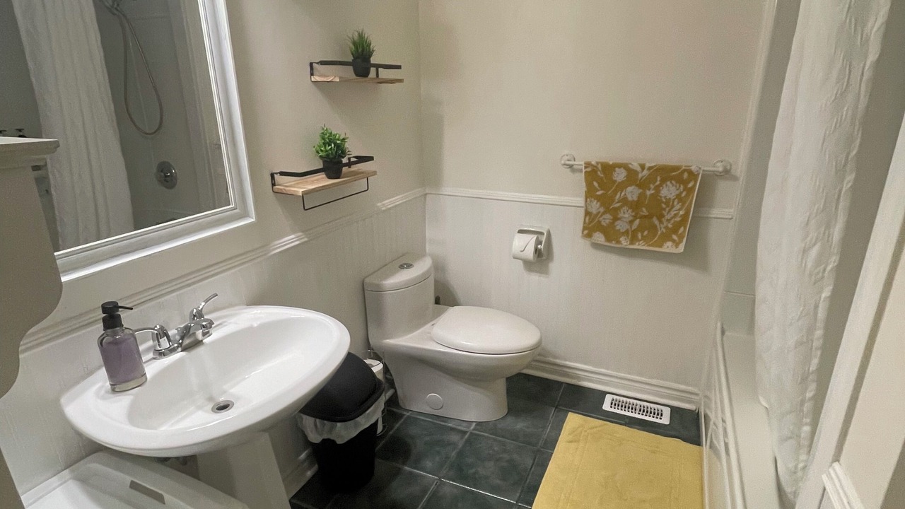 Photo of Bathroom in Tecumseh