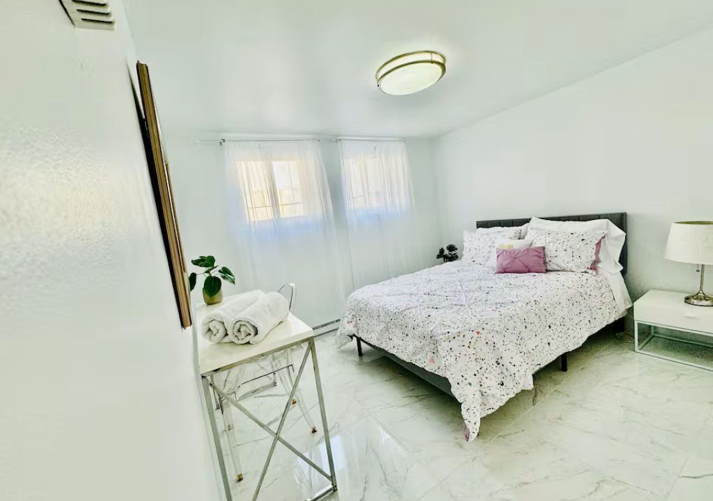 Photo of Bedroom in Pont-Viau