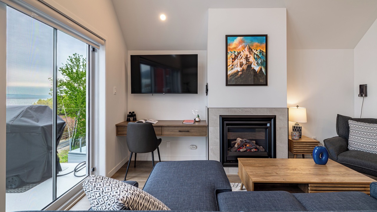 Photo of Livingroom in Petite-Riviere-Saint-Francois
