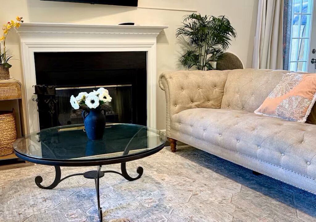 Photo of Livingroom in Northeast Raleigh