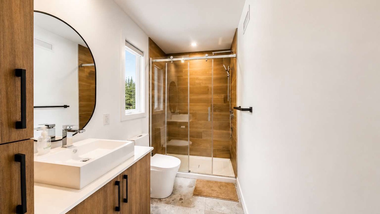 Photo of Bathroom in Adstock