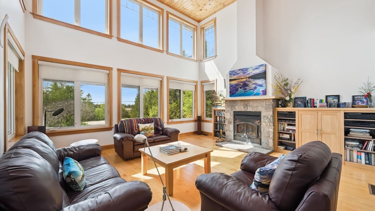Photo of Livingroom in South Bruce Peninsula
