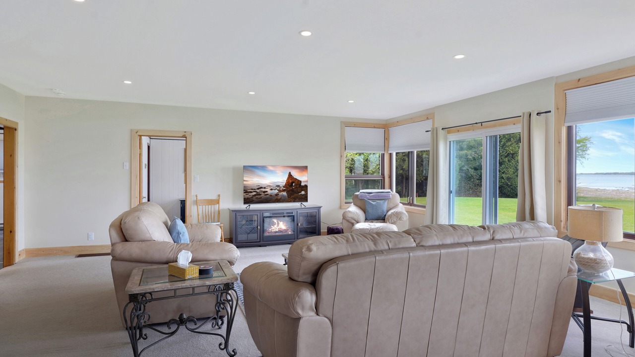 Photo of Livingroom in South Bruce Peninsula