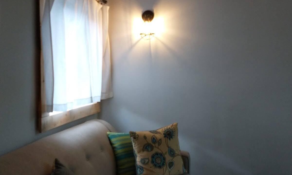 Photo of Livingroom in Central Frontenac