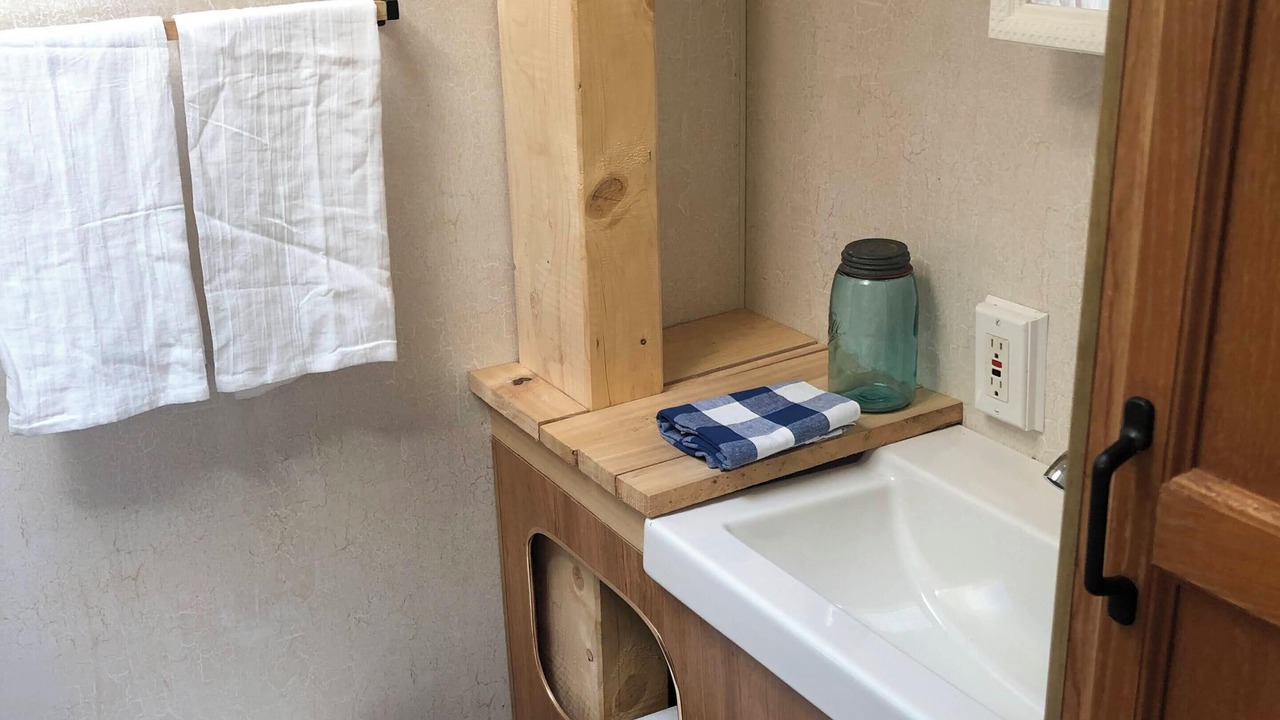 Photo of Bathroom in Central Frontenac