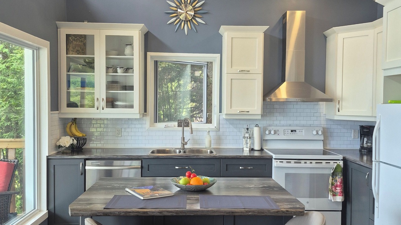 Photo of Kitchen in Markstay