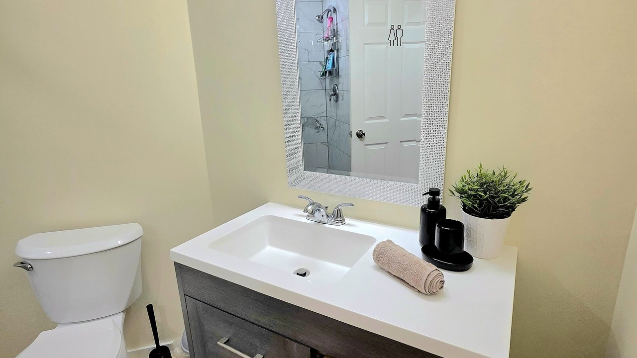 Photo of Bathroom in Valley Ridge