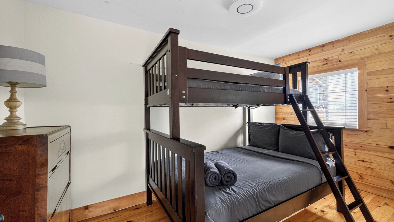 Photo of Bedroom in Val-des-Monts