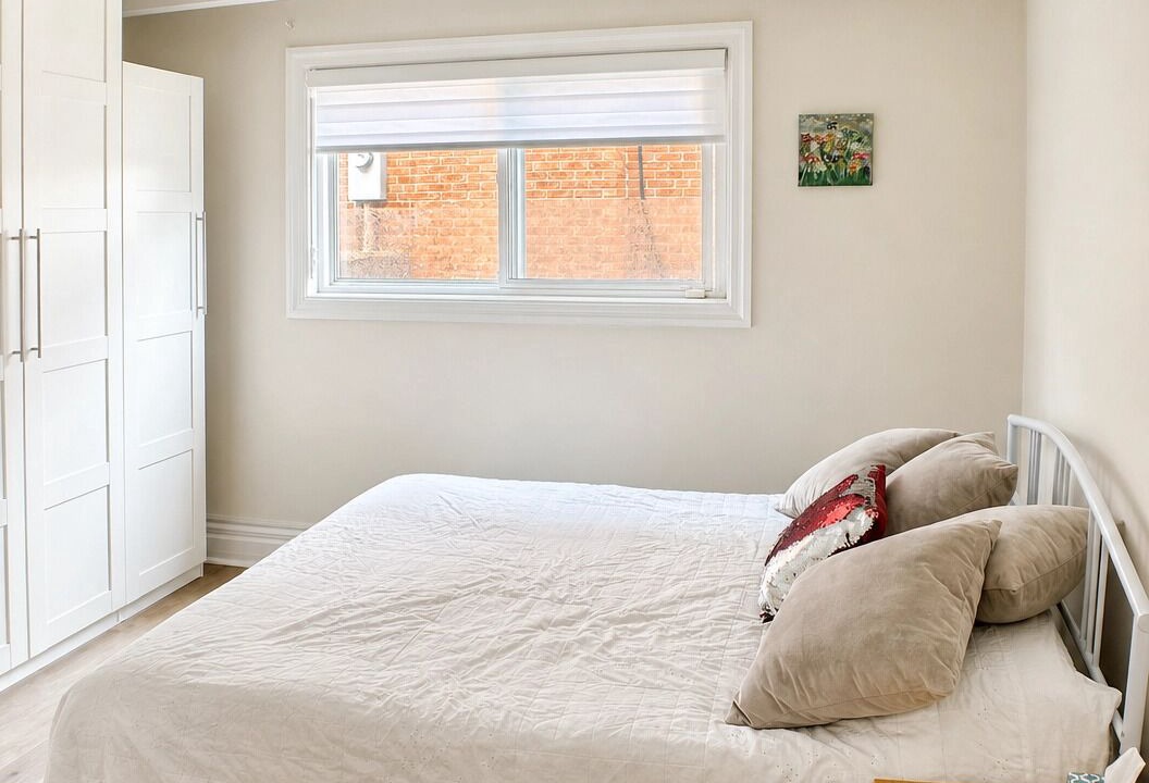 Photo of Bedroom in Bayview Woods - Steeles