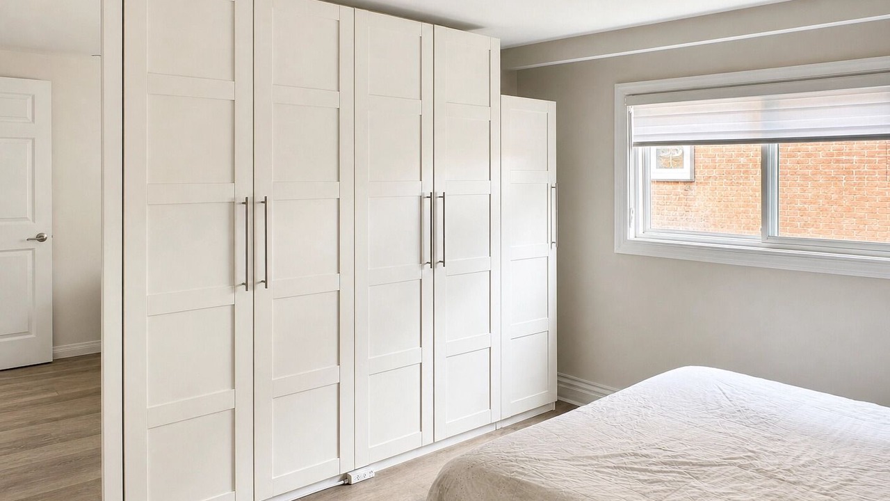 Photo of Bedroom in Bayview Woods - Steeles