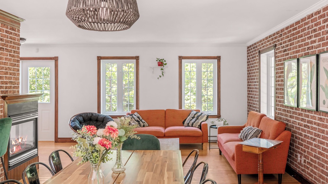 Photo of Livingroom in Mandeville