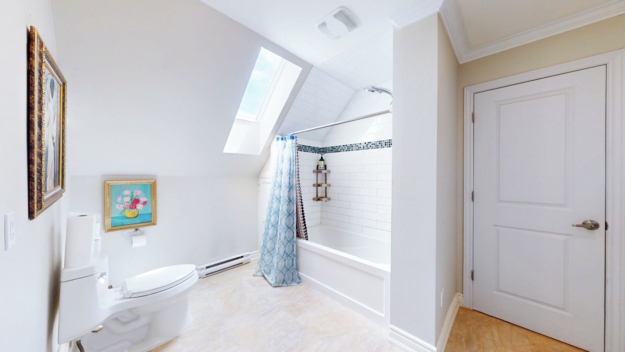 Photo of Bathroom in Bradford West Gwillimbury