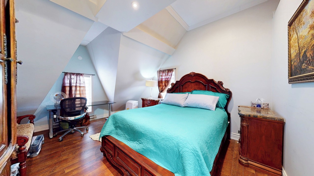Photo of Bedroom in Bradford West Gwillimbury