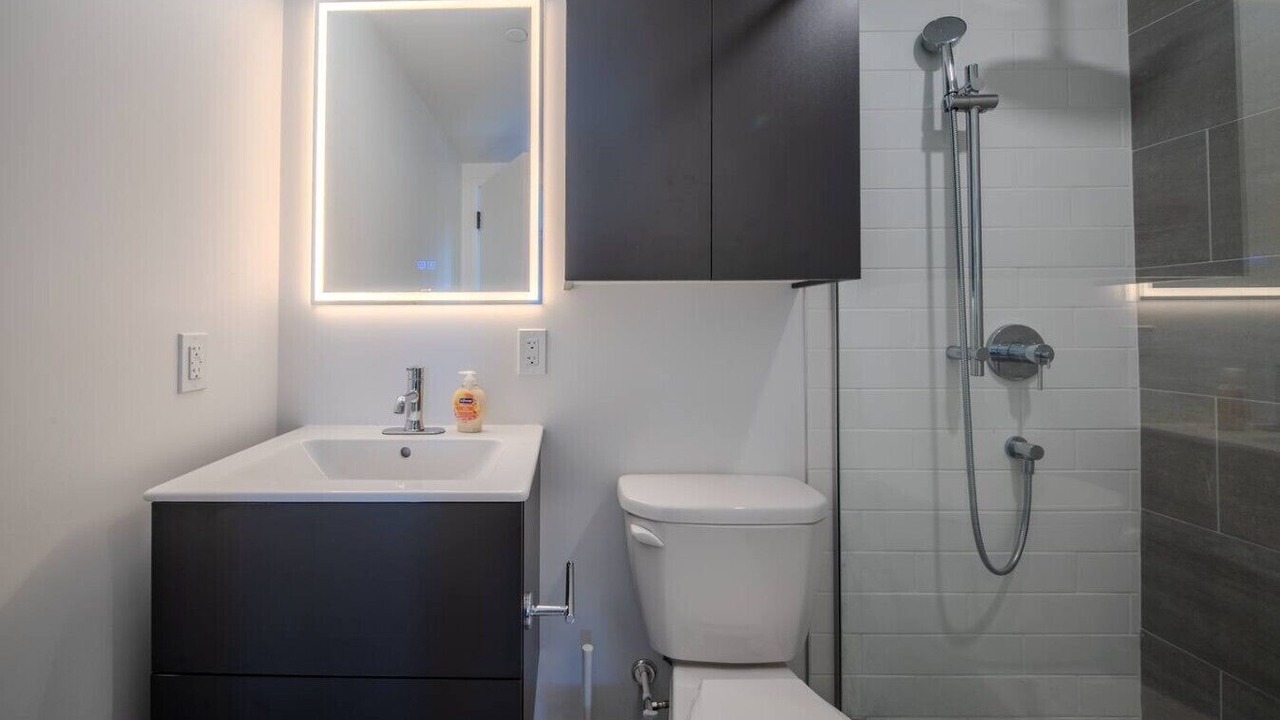 Photo of Bathroom in Hintonburg