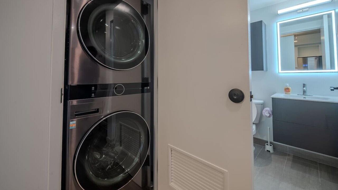 Photo of Bathroom in Hintonburg