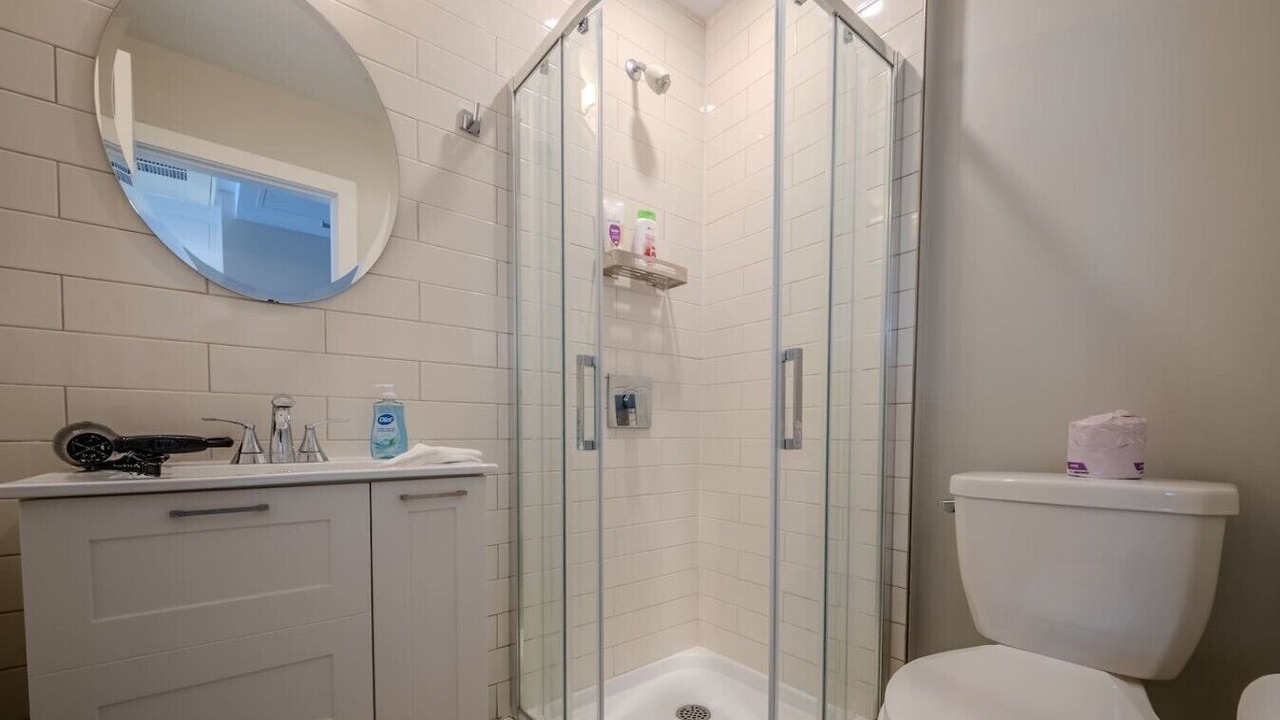 Photo of Bathroom in Vanier North