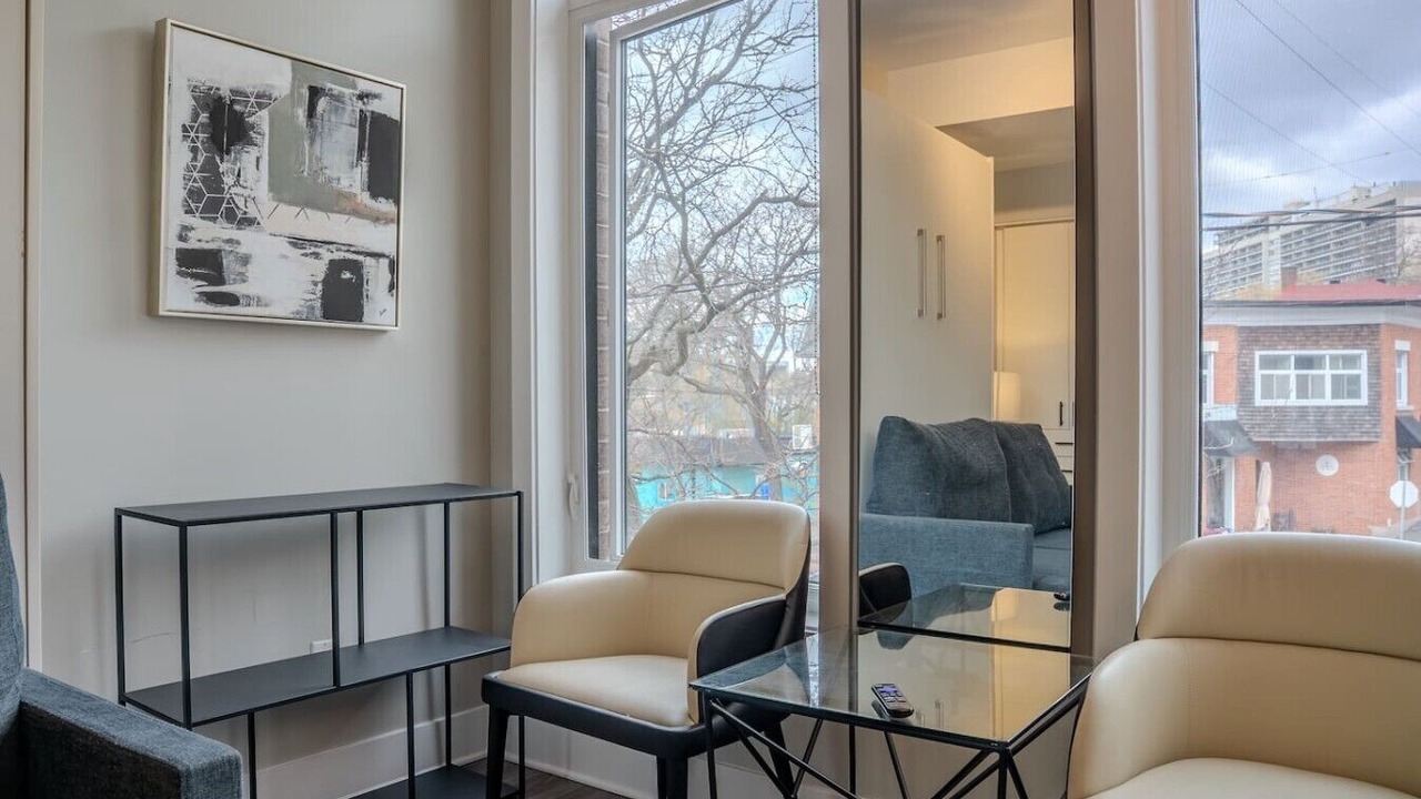 Photo of Livingroom in Vanier North