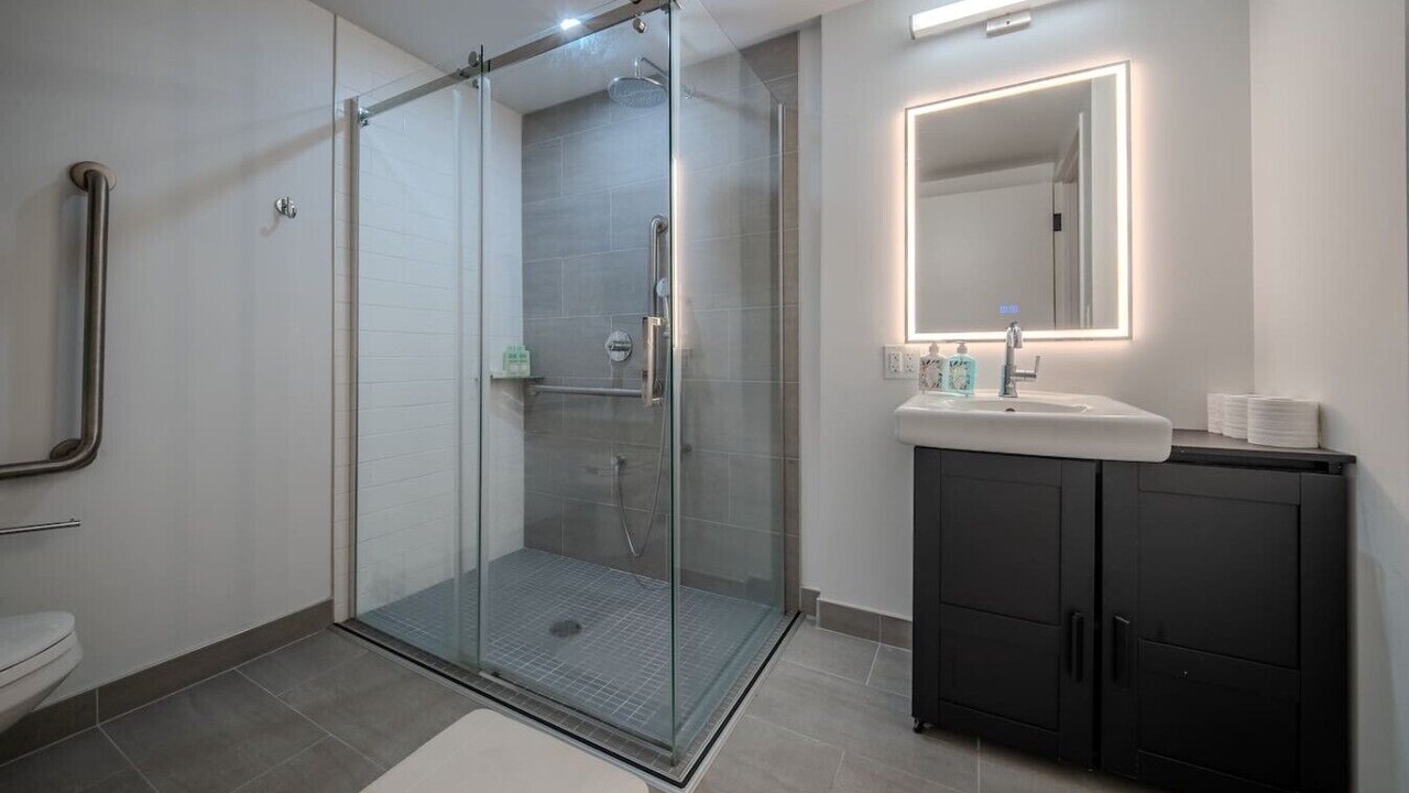 Photo of Bathroom in Hintonburg